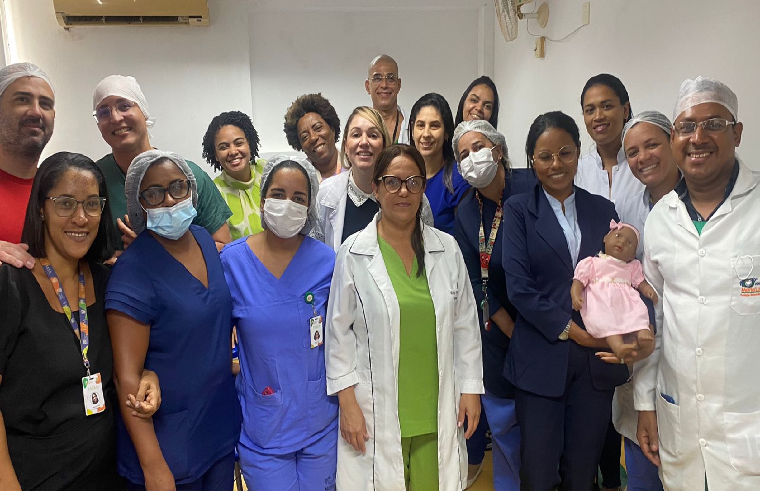 Hospital Maria Lucinda Realiza Treinamento Sobre Boas Práticas E Cuidados Curativos De Acesso Venoso Central