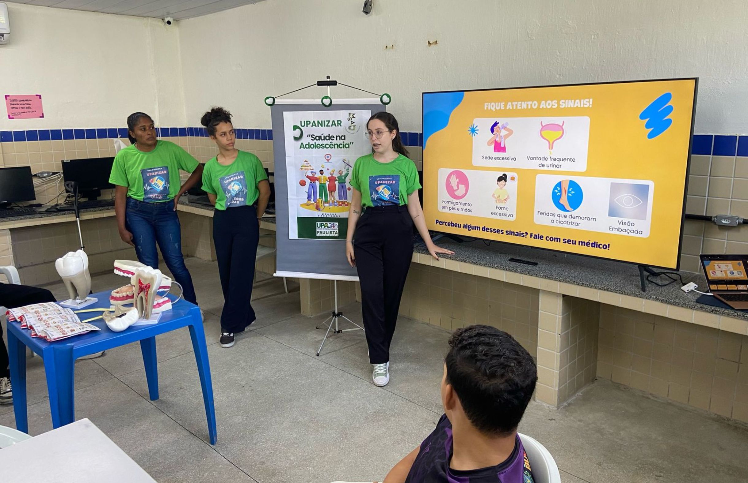UPA Paulista realiza ação educativa em escola estadual para reforçar cuidados com a saúde bucal, hipertensão e diabetes